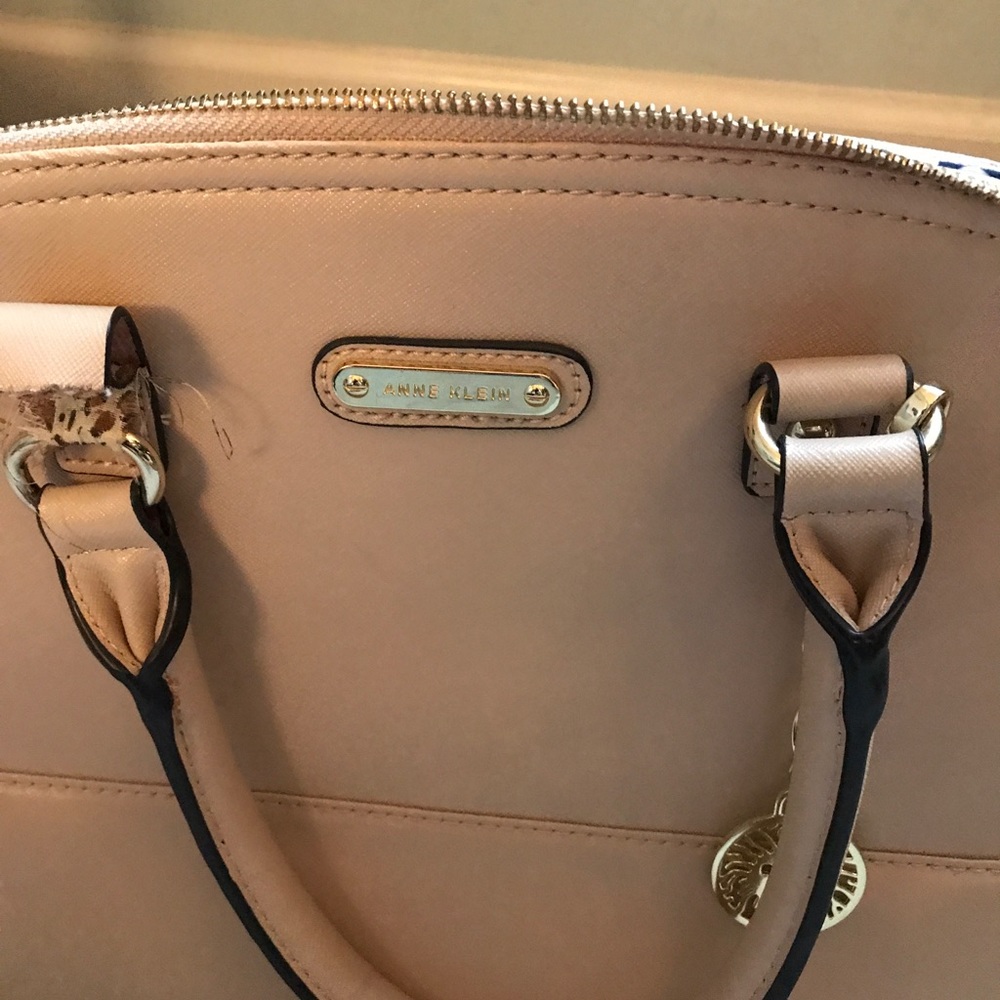 Purse - Picture 2 of 4